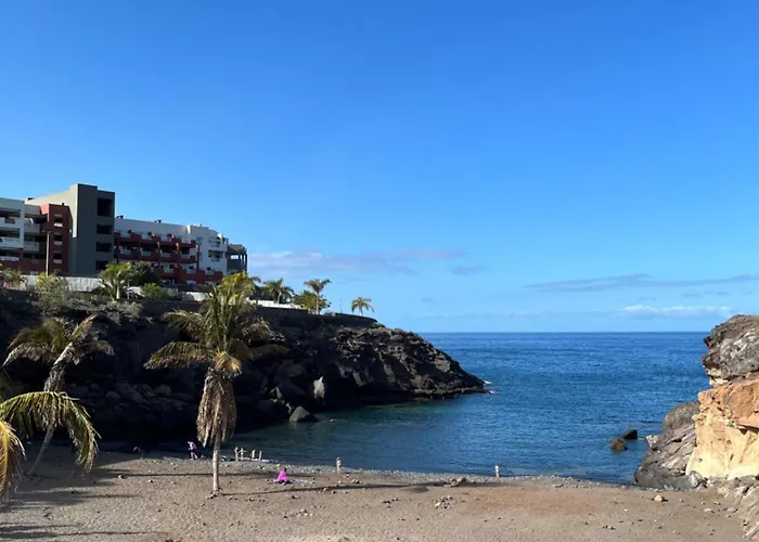 Sunny Vibes With Pool & Ocean Views Appartement