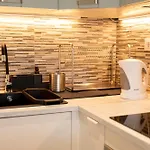 Apartman Sunny Vibes With Pool & Ocean Views