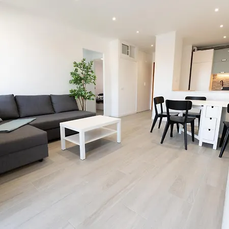 Sunny Vibes Apartment With Pool & Ocean Views 公寓 阿德耶