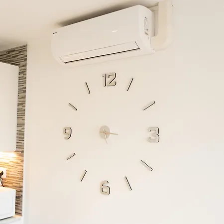 Sunny Vibes Apartment With Pool & Ocean Views 公寓 阿德耶