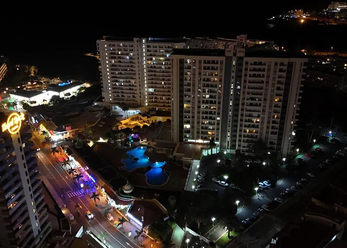 Sunny Vibes With Pool & Ocean Views * Адехе