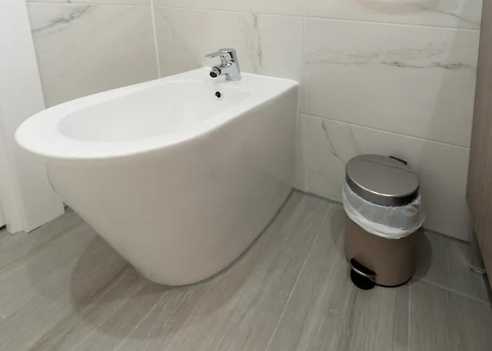 Апартаменти Sunny Vibes With Pool & Ocean Views *